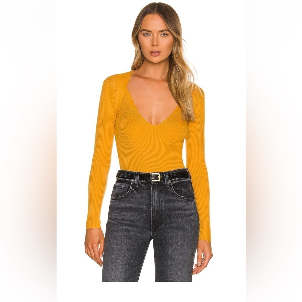 NWOT Camila Coelho sweater
